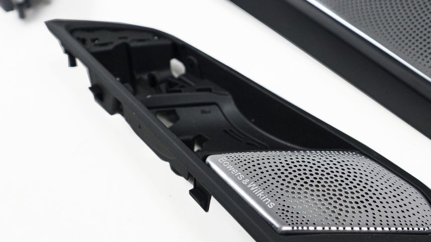 Комплект сіток з підсвічуванням Bowers & Wilkins на BMW X5 G05 / X7 G07 g05/g07 фото