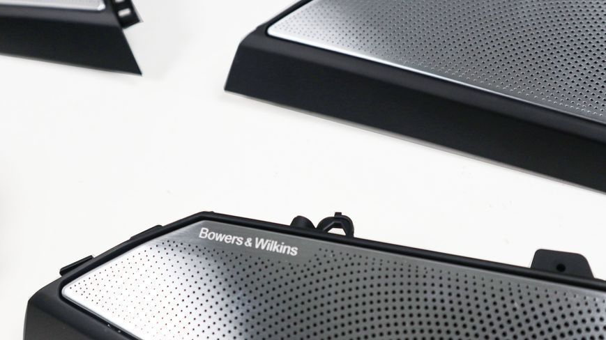Комплект сіток з підсвічуванням Bowers & Wilkins на BMW X5 G05 / X7 G07 g05/g07 фото