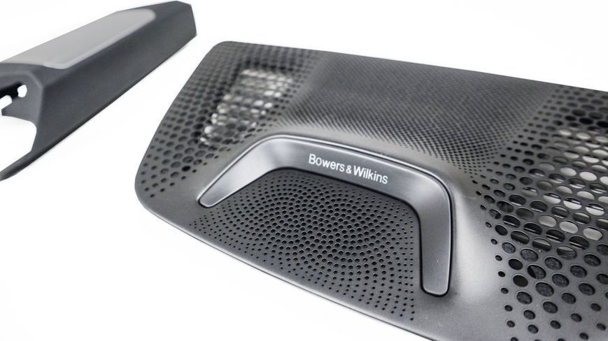 Комплект сіток з підсвічуванням Bowers & Wilkins на BMW X6 G06 g06 фото