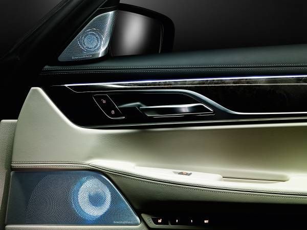 Комплект сіток з підсвічуванням Bowers & Wilkins на BMW G11/G12 g11 фото