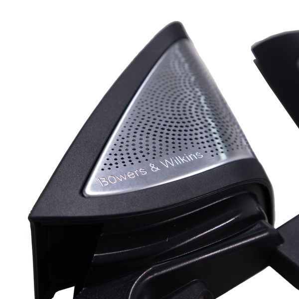 Комплект сіток з підсвічуванням Bowers & Wilkins на BMW G26 g26 фото