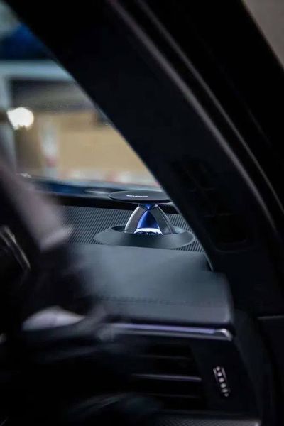 Виїзні динаміки з підсвіткою Audi A6 C8 Bang & Olufsen a6c8TW фото