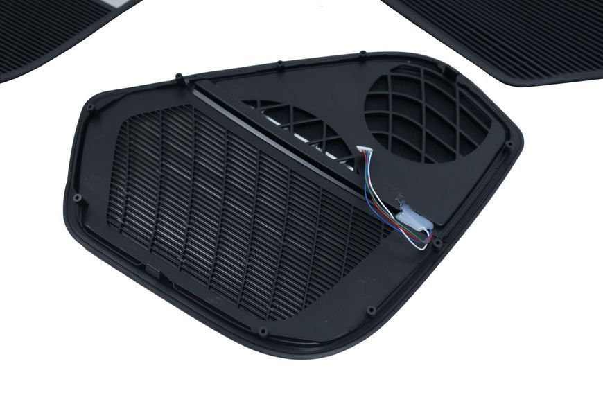 Сітки з підсвіткою вставки в карти дверей Audi Q7 Bang & Olufsen Q7 фото